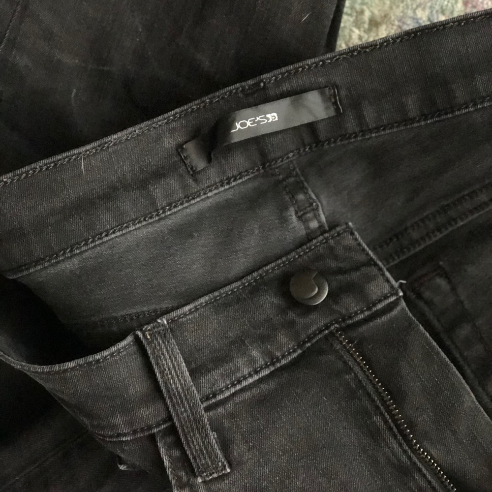 Cute skinny/straight joes black jeans!